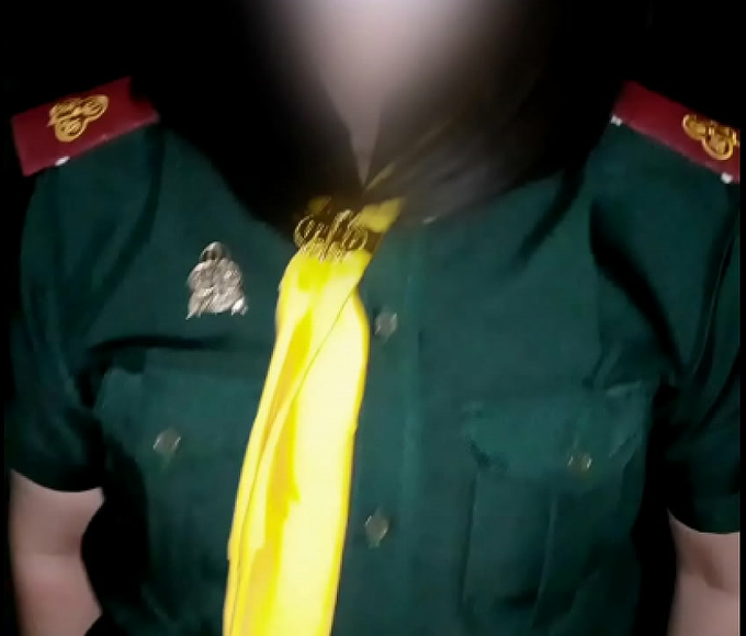 Japanese Beauty With Hairy Pussy Gets Double Pleasure