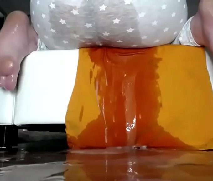 WATCH: A Sexy Enchantress Makes A Huge Mess With Her Cum!