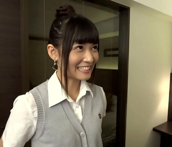 Meet The Sexy Schoolgirl Wife Who Loves To Explore Her Nakadashi Side!